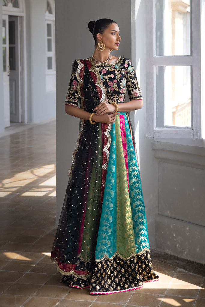 Sana Abbas Designer – Sana Abbas Global