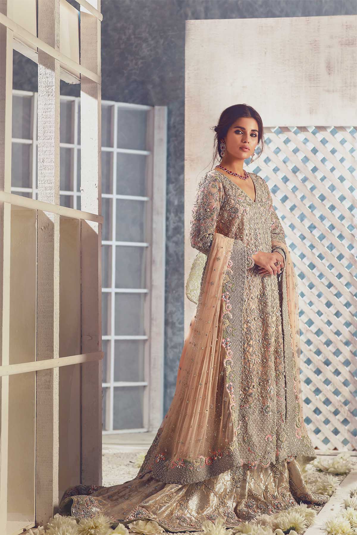 Sana Abbas Designer – Sana Abbas Global